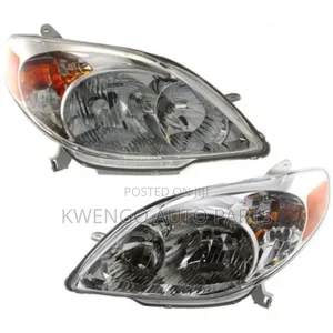 Toyota Matrix Headlight 2003 2004 2005 2006 2007 2008