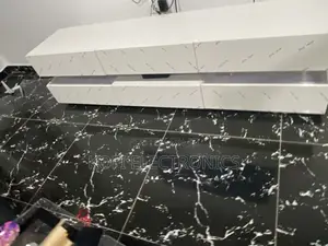 High Gloss Tv Stand in White With a Touch of Ambiance