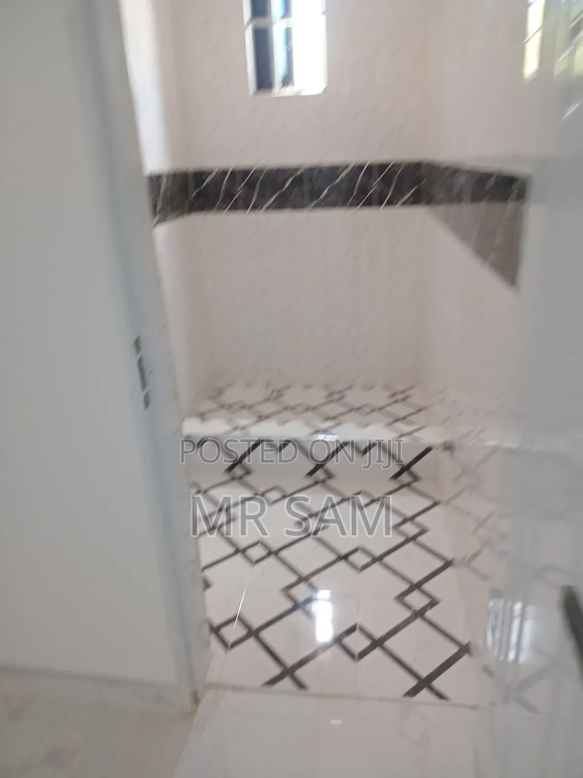 3bdrm House in Kakraba Adade Road, Ga South Municipal for sale