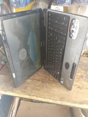 Laptop Toshiba Satellite L755 4GB Intel Pentium HDD 320GB