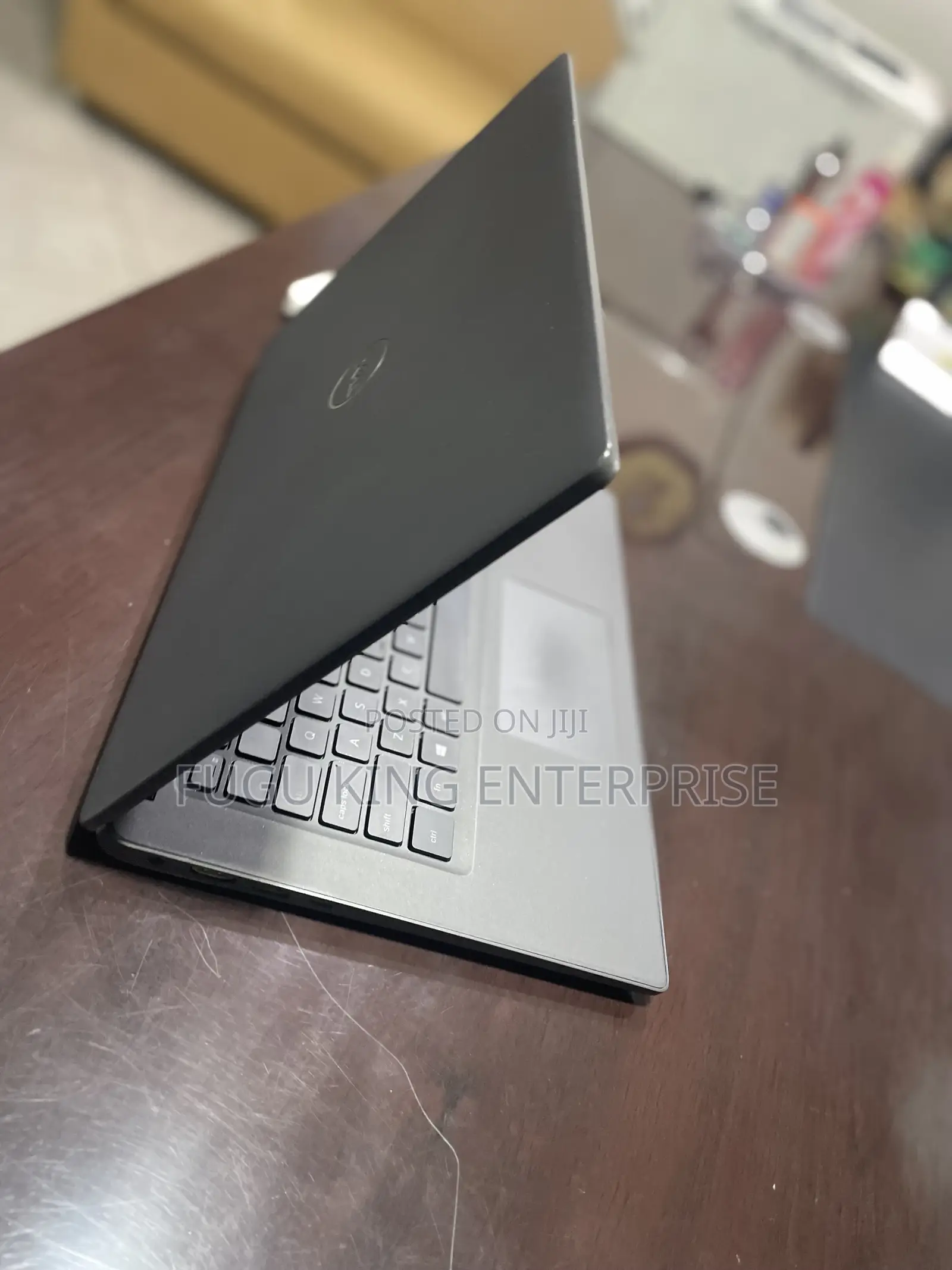 Laptop Dell Latitude 3510 16GB Intel Core I7 SSD 512GB
