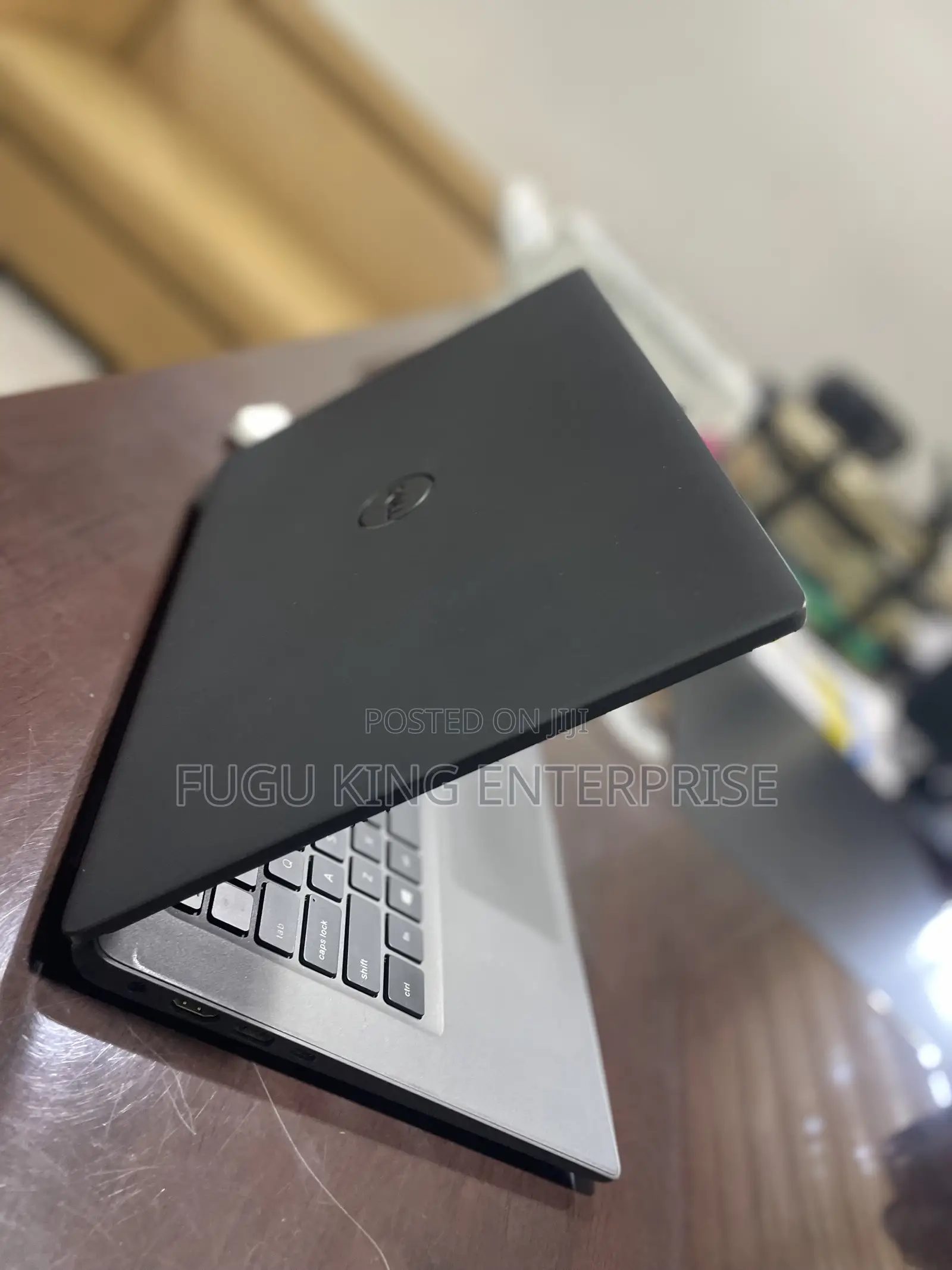 Laptop Dell Latitude 3510 16GB Intel Core I7 SSD 512GB
