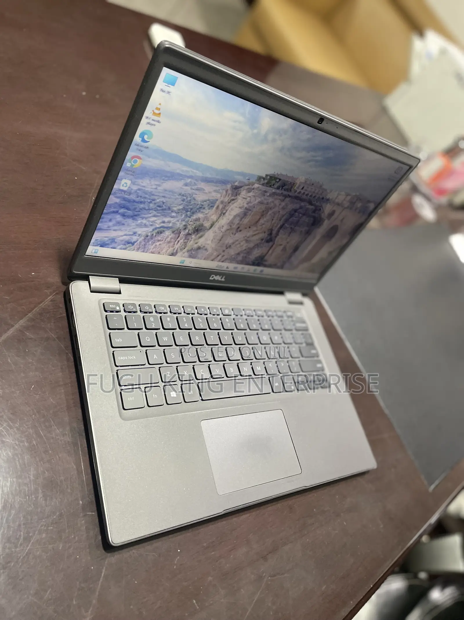 Laptop Dell Latitude 3510 16GB Intel Core I7 SSD 512GB