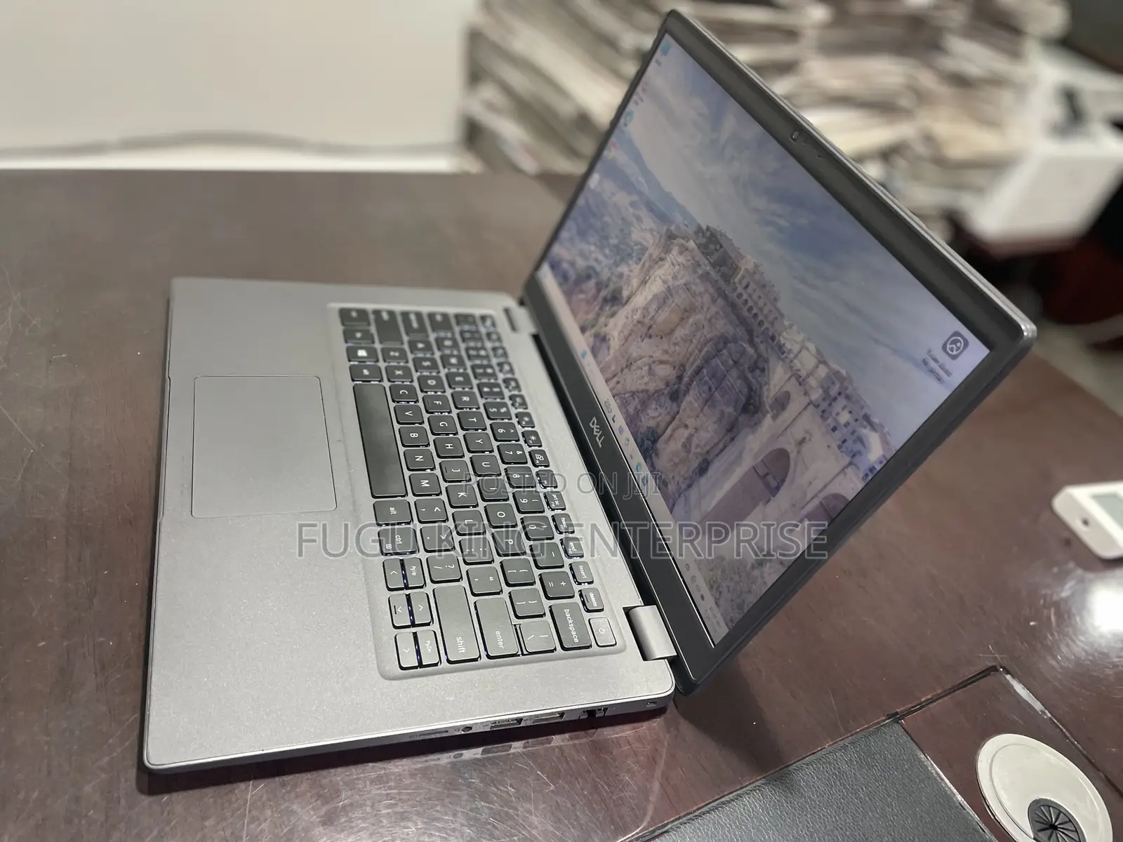 Laptop Dell Latitude 3510 16GB Intel Core I7 SSD 512GB
