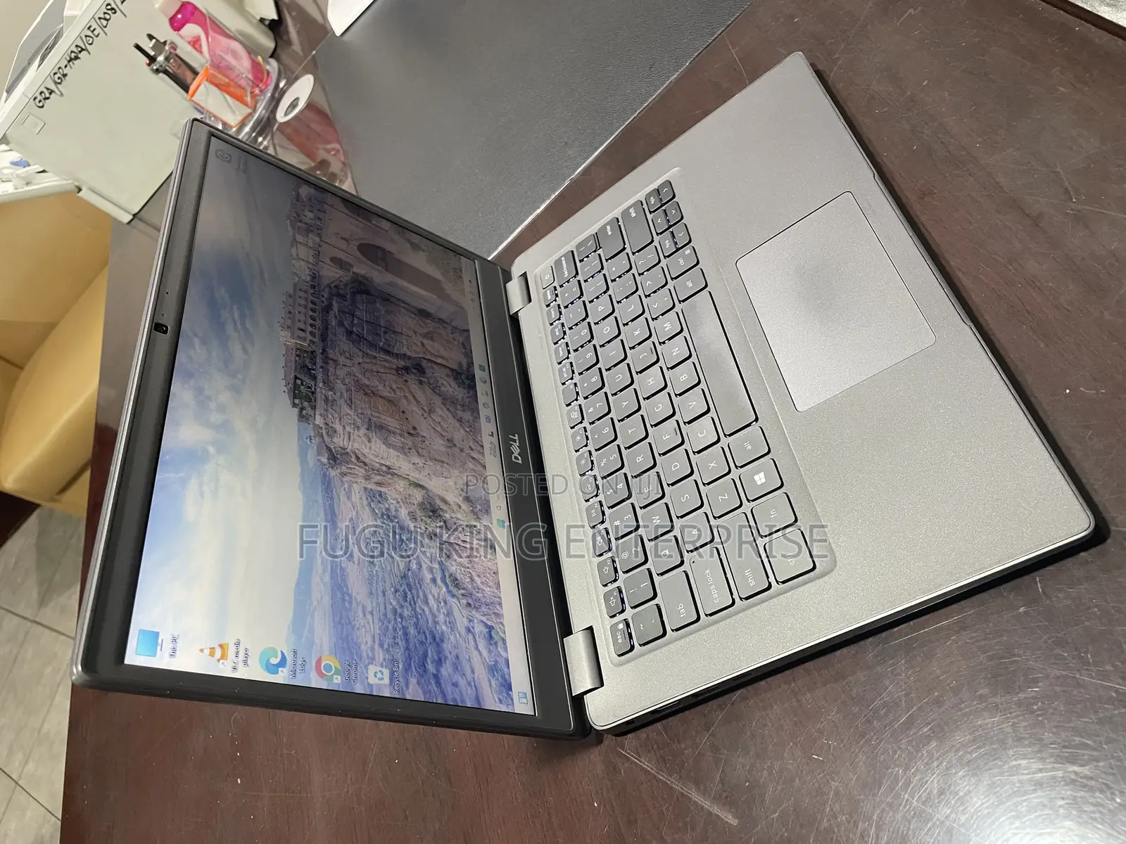Laptop Dell Latitude 3510 16GB Intel Core I7 SSD 512GB
