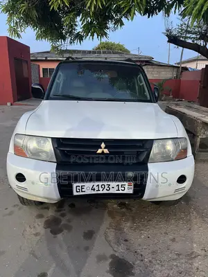 Photo - Mitsubishi Pajero 2006 White