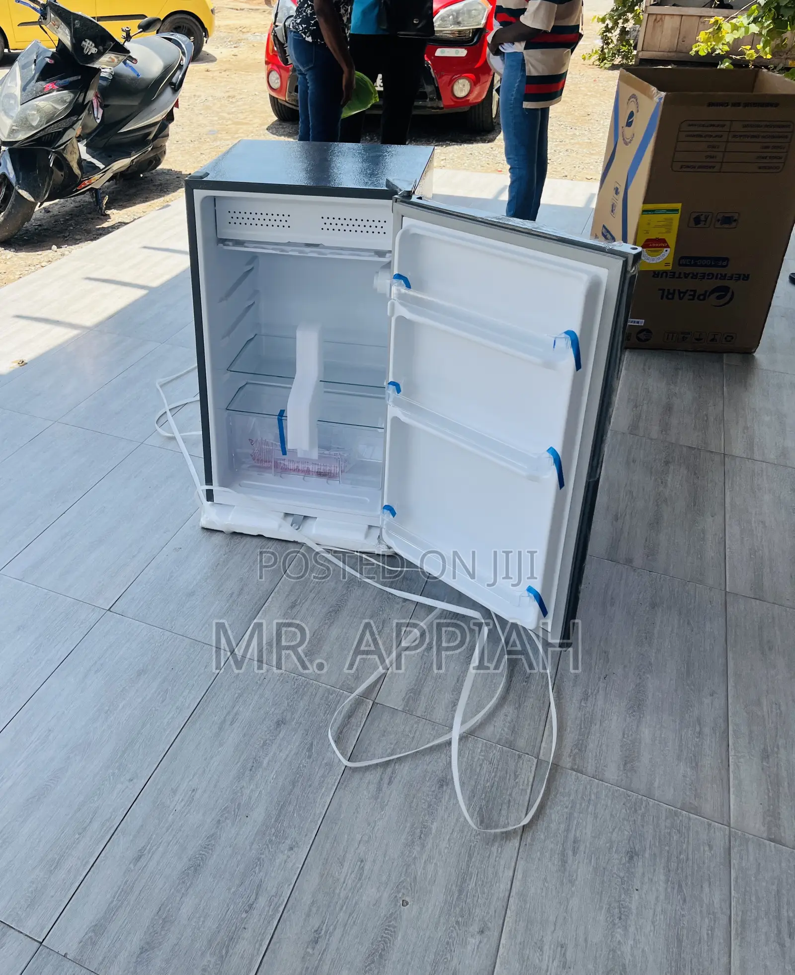 Top Mount Freezer Pearl 93ltr Single Door Table Top Fridge 