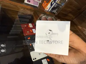 Airpods 4th Gen