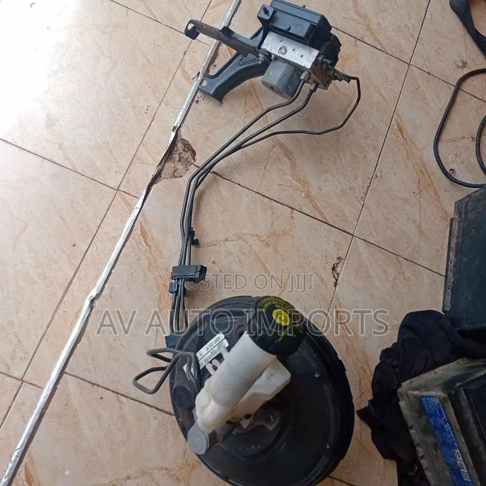 2019 Sentra Abs Motor and Brake Port