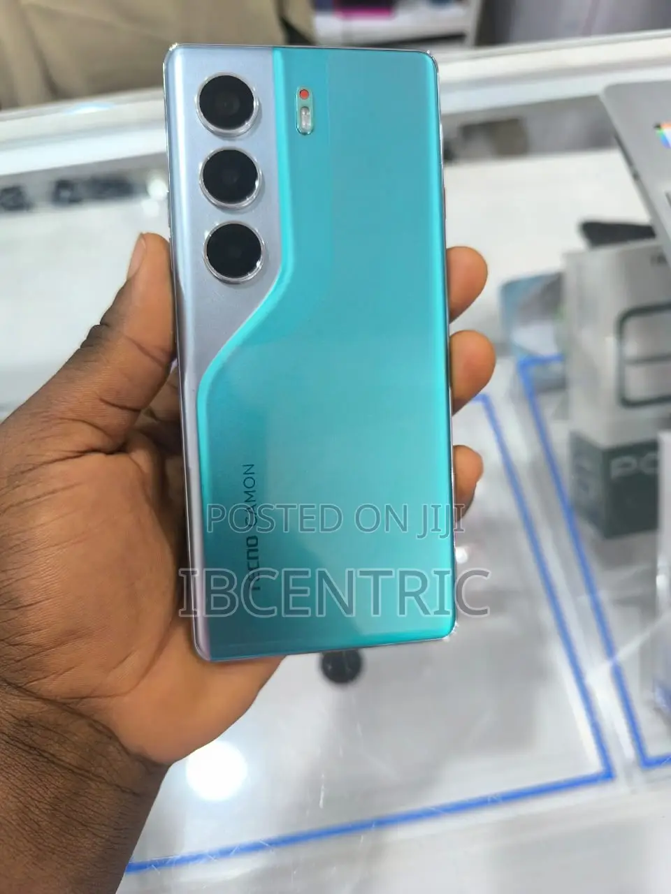 New Tecno Camon 40 Pro 256 GB Green