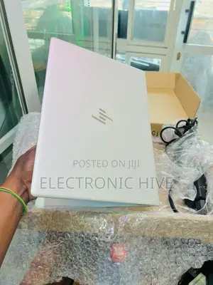 New Laptop HP EliteBook 830 G6 8GB Intel Core I5 SSD 256GB