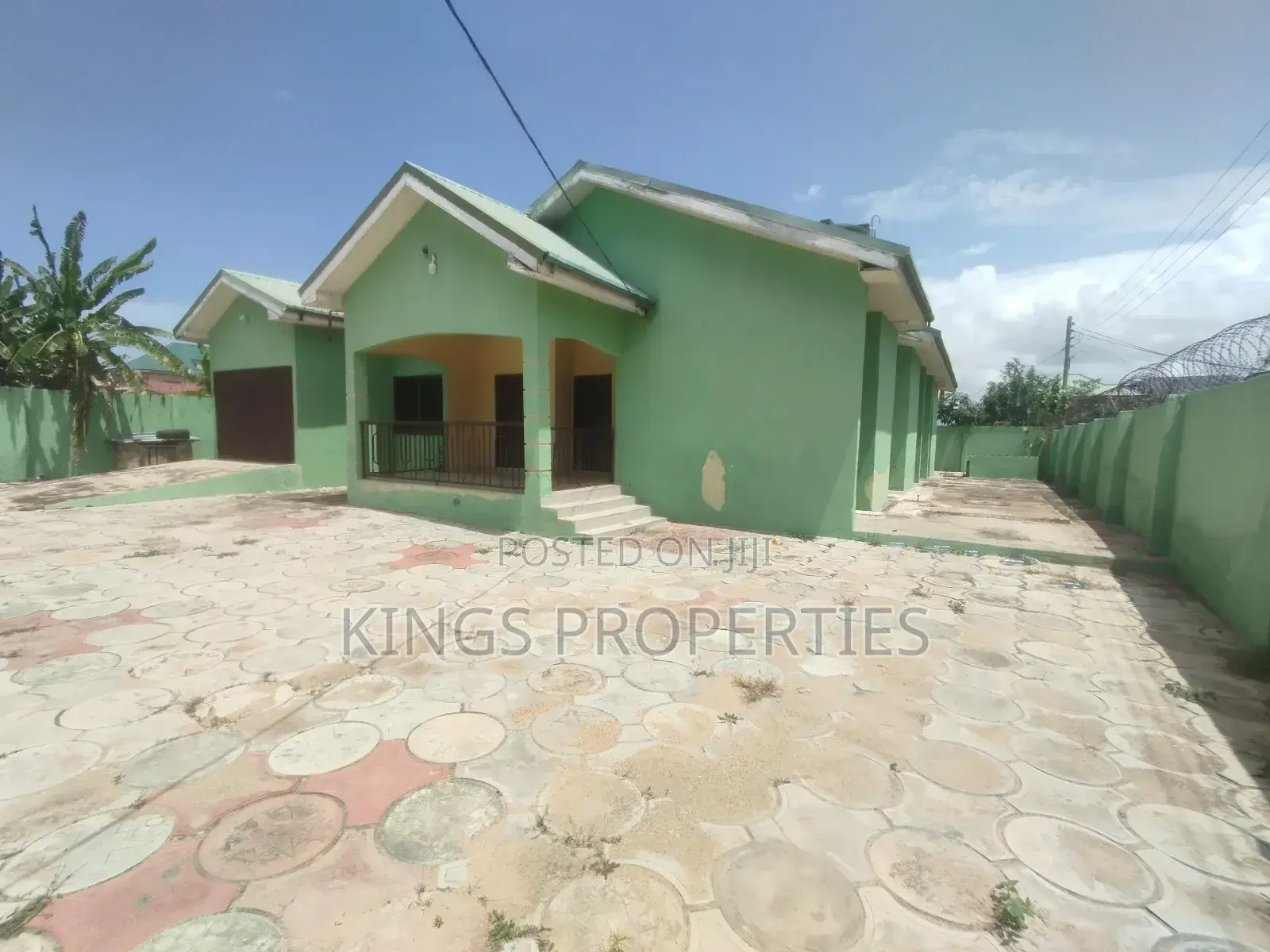 5bdrm House in Tuba, Toll Booth for rent