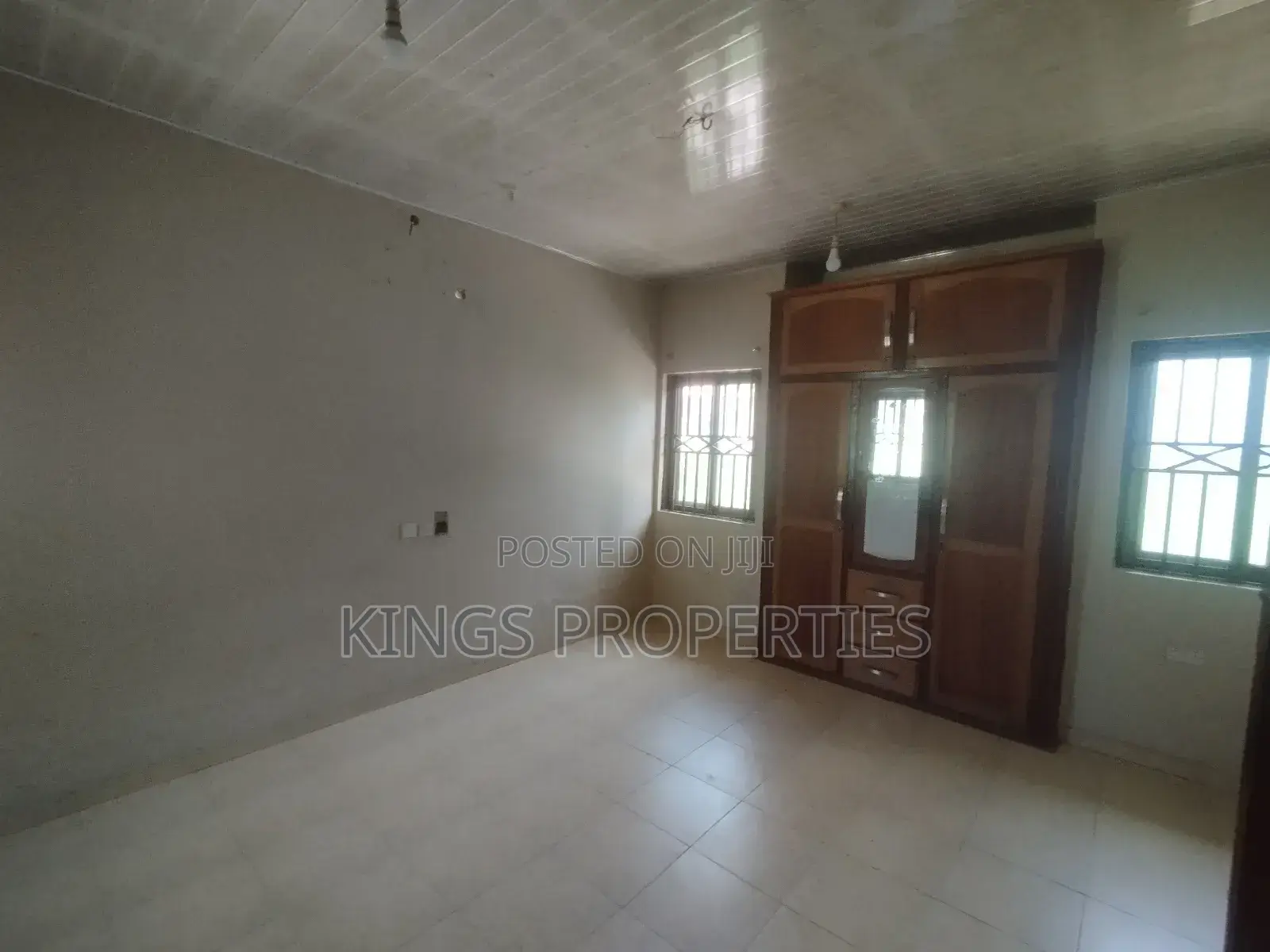 5bdrm House in Tuba, Toll Booth for rent