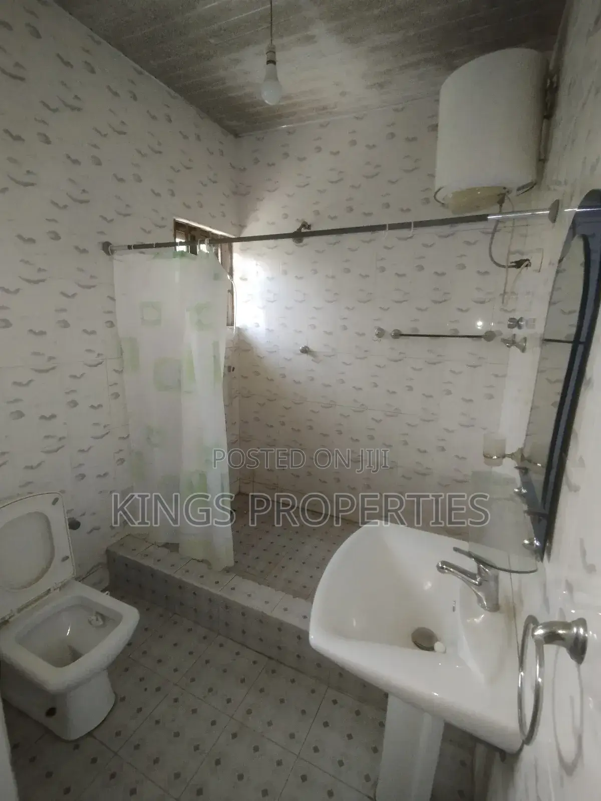 5bdrm House in Tuba, Toll Booth for rent