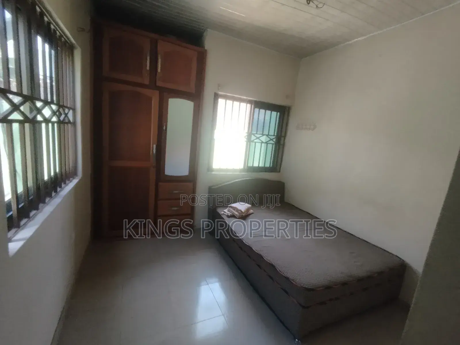 5bdrm House in Tuba, Toll Booth for rent