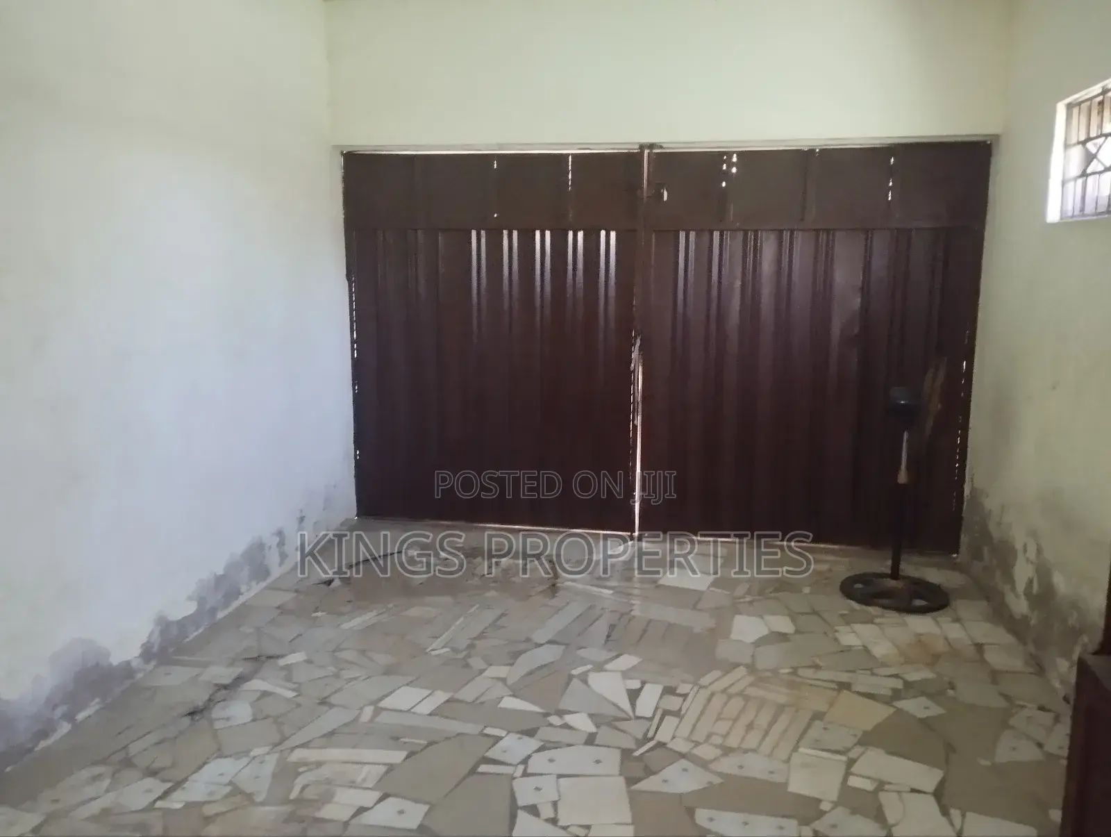 5bdrm House in Tuba, Toll Booth for rent