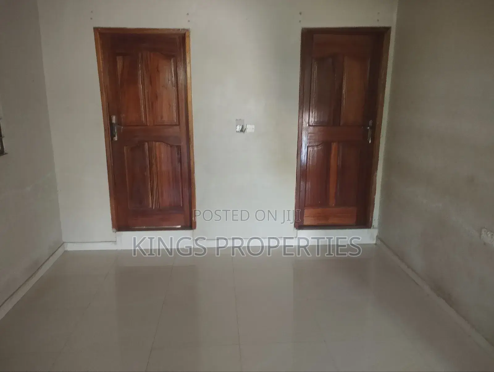 5bdrm House in Tuba, Toll Booth for rent