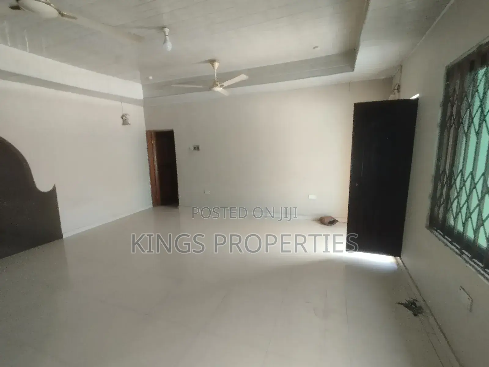 5bdrm House in Tuba, Toll Booth for rent
