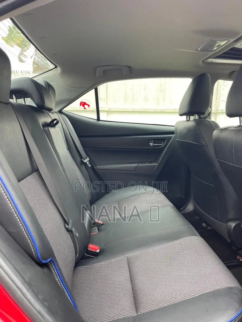 Toyota Corolla SE Special Edition 4dr Sedan (1.8L 4cyl CVT) 2017 Red