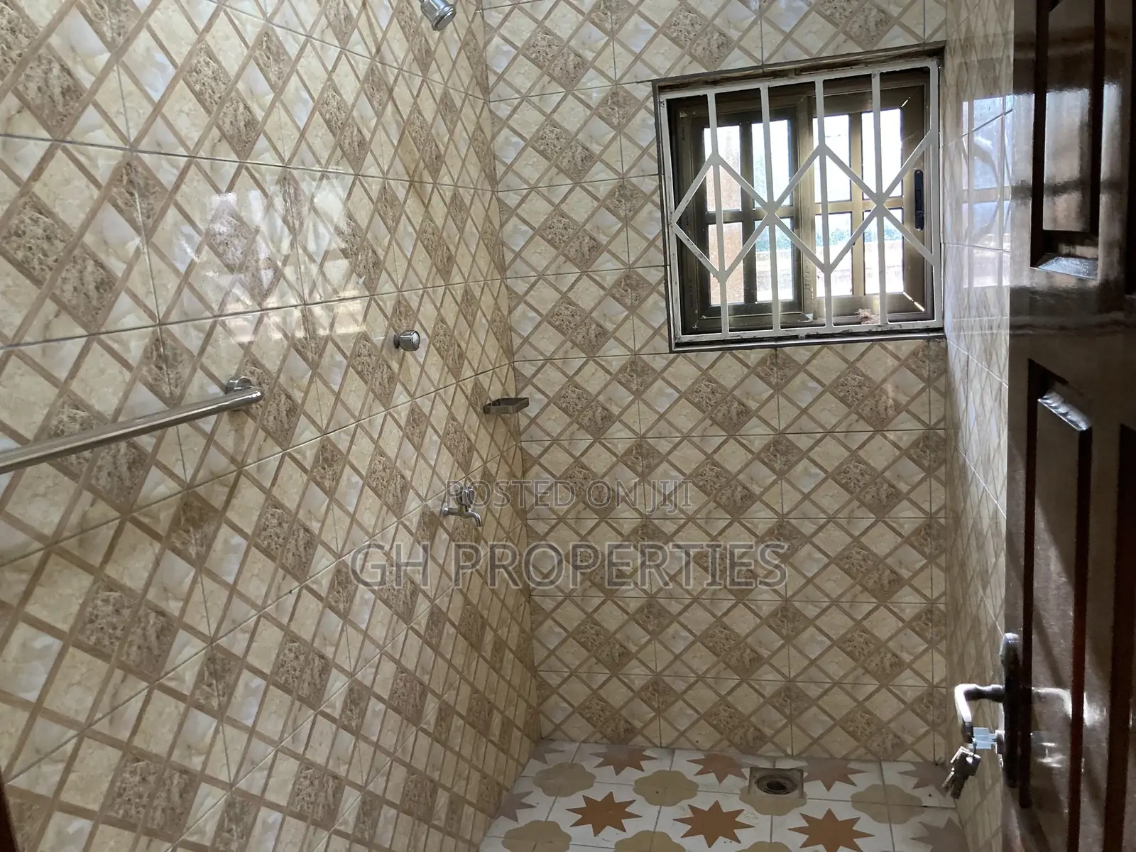 3bdrm Apartment in Sokoban Wood Village, Kumasi Metropolitan for rent