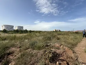 Tema 15 Acres of Land for Sale