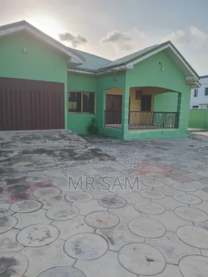 5bdrm House in Tuba Road, Ga South Municipal for rent