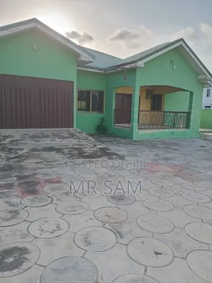 5bdrm House in Tuba Road, Ga South Municipal for rent
