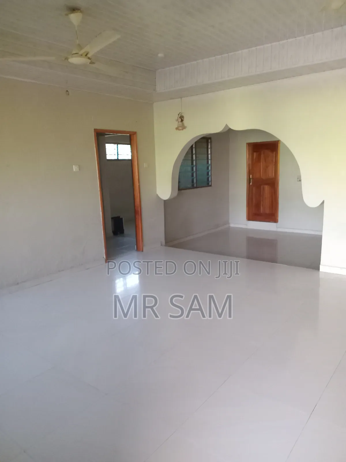5bdrm House in Tuba Road, Ga South Municipal for rent