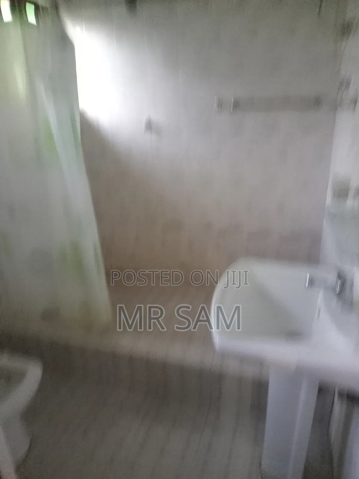 5bdrm House in Tuba Road, Ga South Municipal for rent