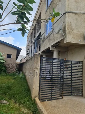 Furnished 5bdrm Block of Flats in Diamond City Estate, Atwima Kwanwoma