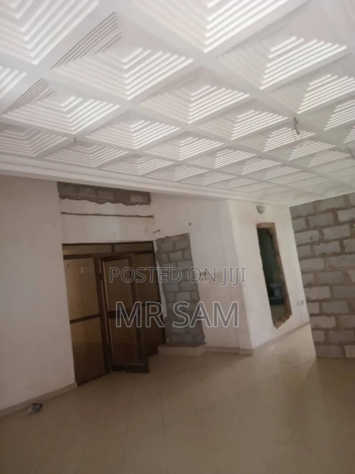 8bdrm House in Kwabenya for sale