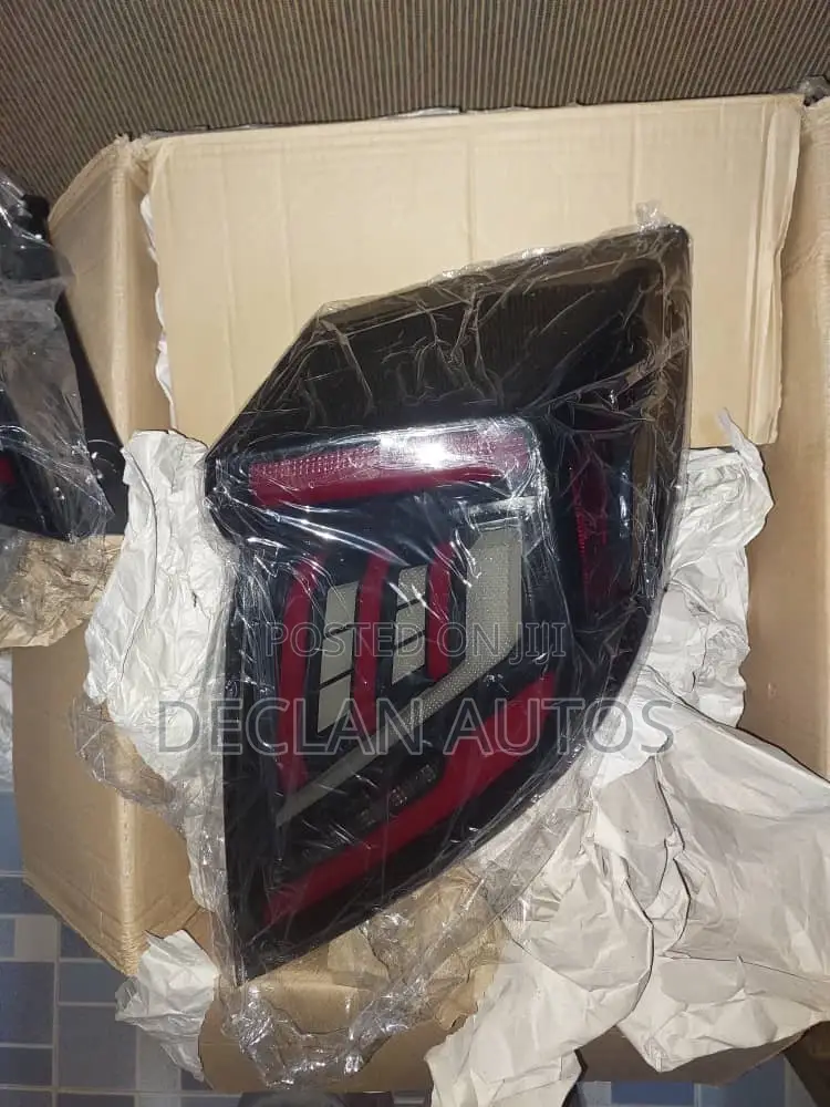 Honda Civic 2016 Taillights