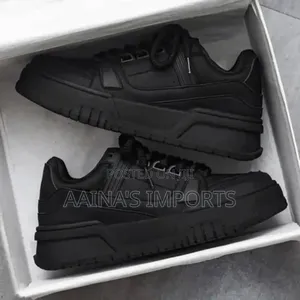 Men and Ladies Sneakers