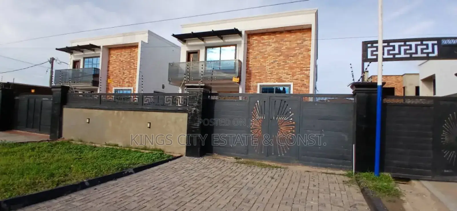 4bdrm House in Eco-Bank-Area, West Legon for sale