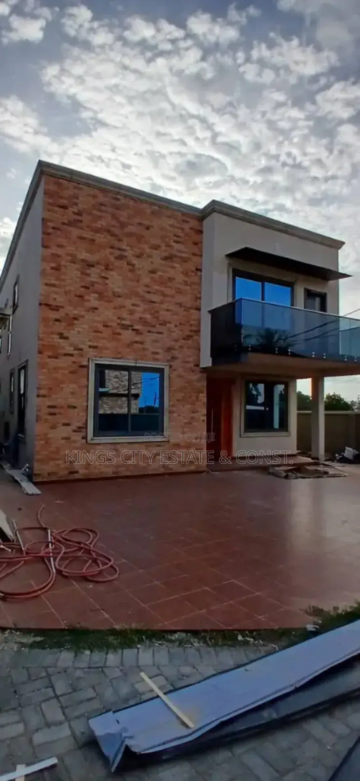 4bdrm House in Eco-Bank-Area, West Legon for sale