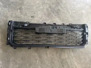 Mitsubishi L200 Front Bumper Centre Grill 2019