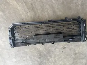 Mitsubishi L200 Front Bumper Centre Grill 2019