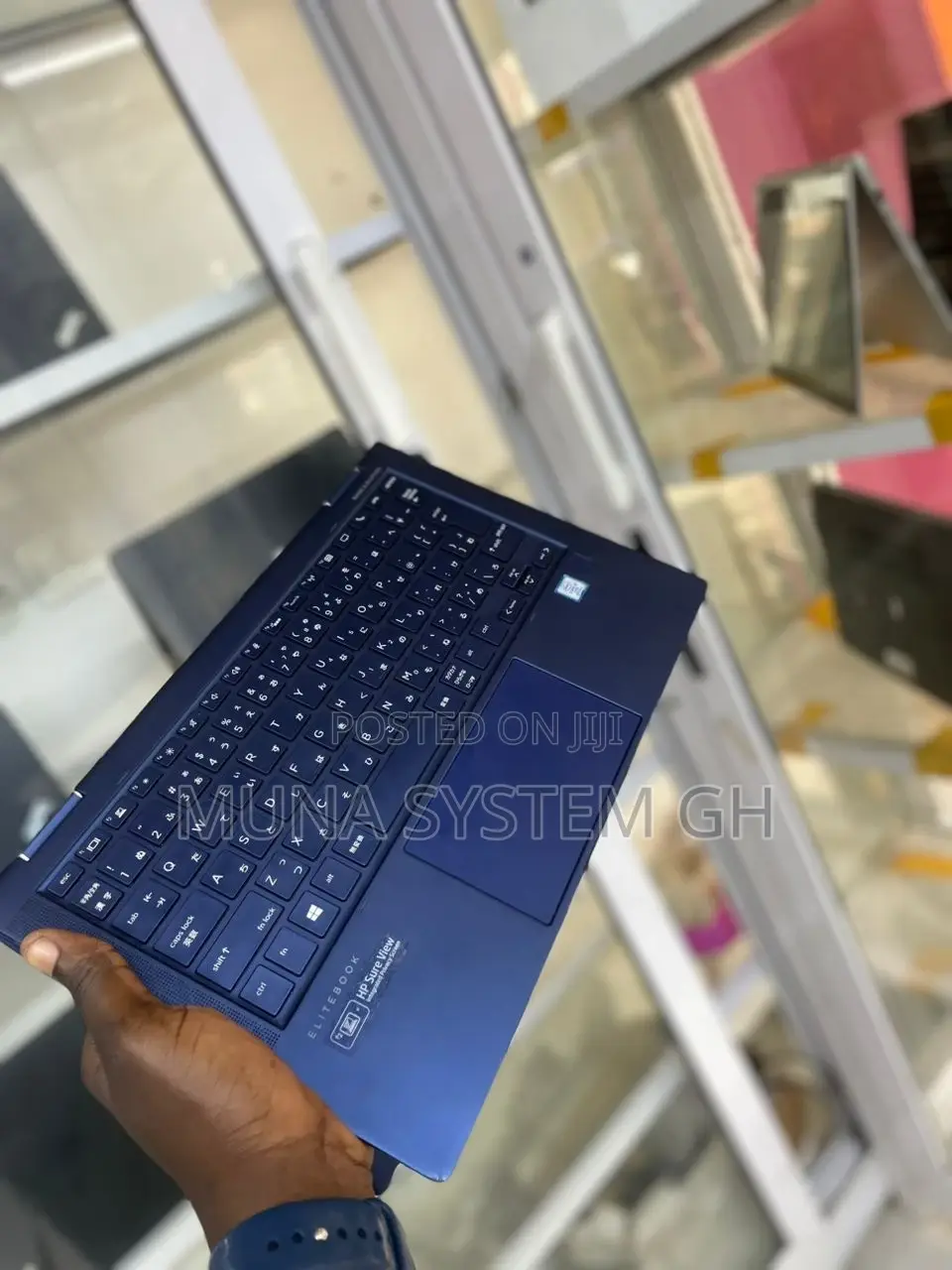 Laptop HP Dragonfly G3 8GB Intel Core I5 SSD 256GB