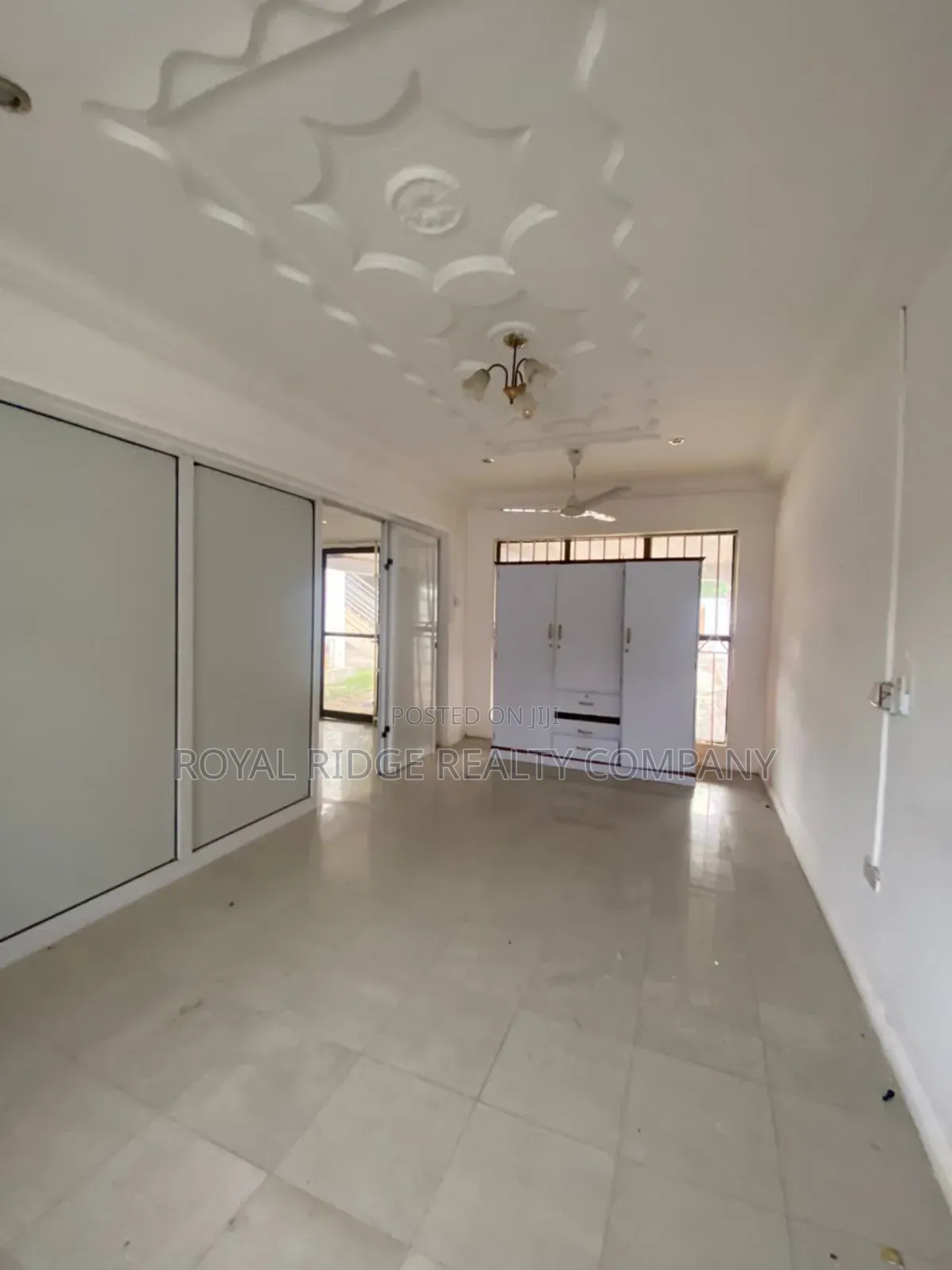 4bdrm House in Spintex, Accra Metropolitan for sale