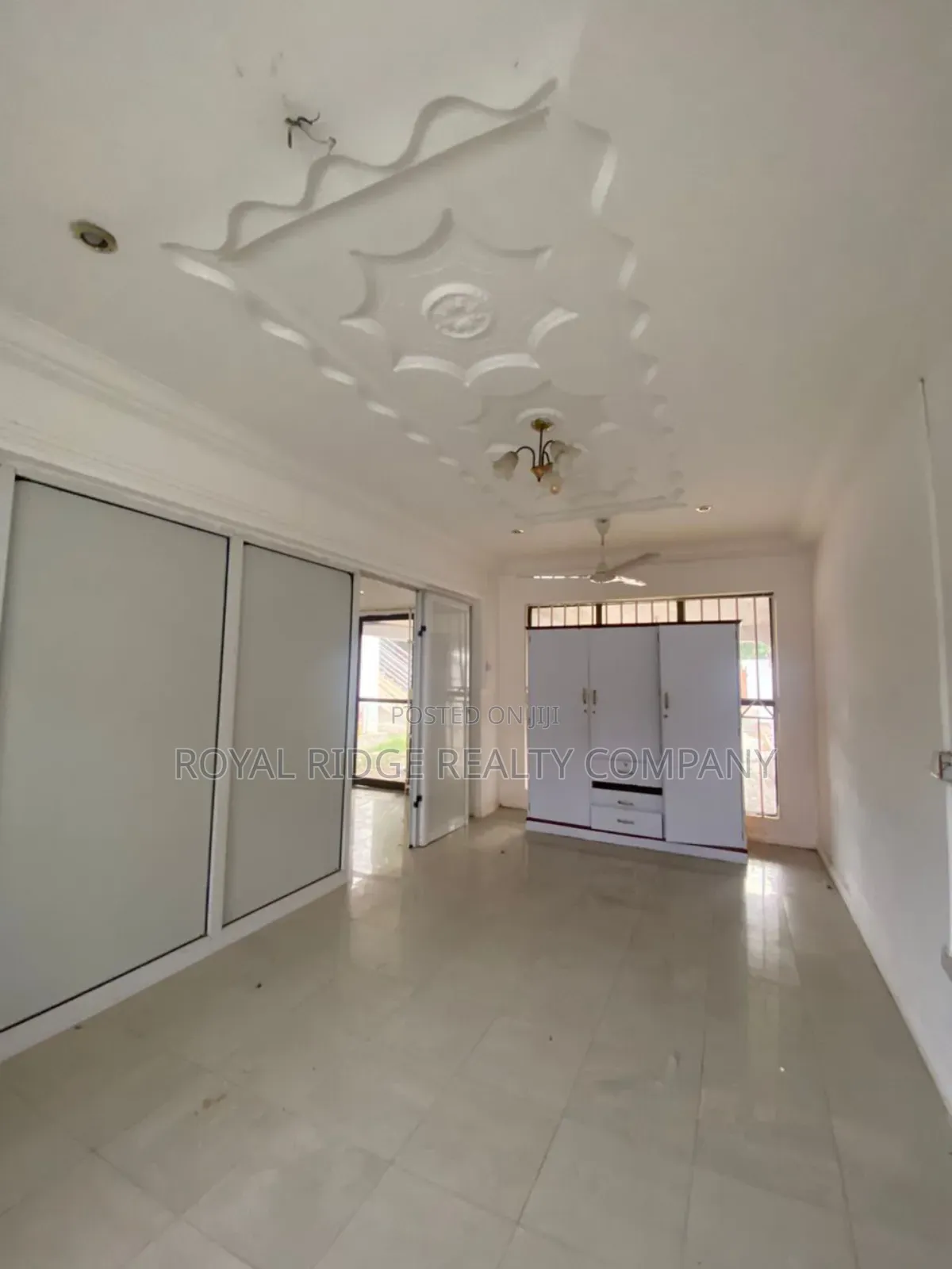 4bdrm House in Spintex, Accra Metropolitan for sale