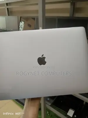 Laptop Apple MacBook Pro 2018 16GB Intel Core i7 SSD 512GB