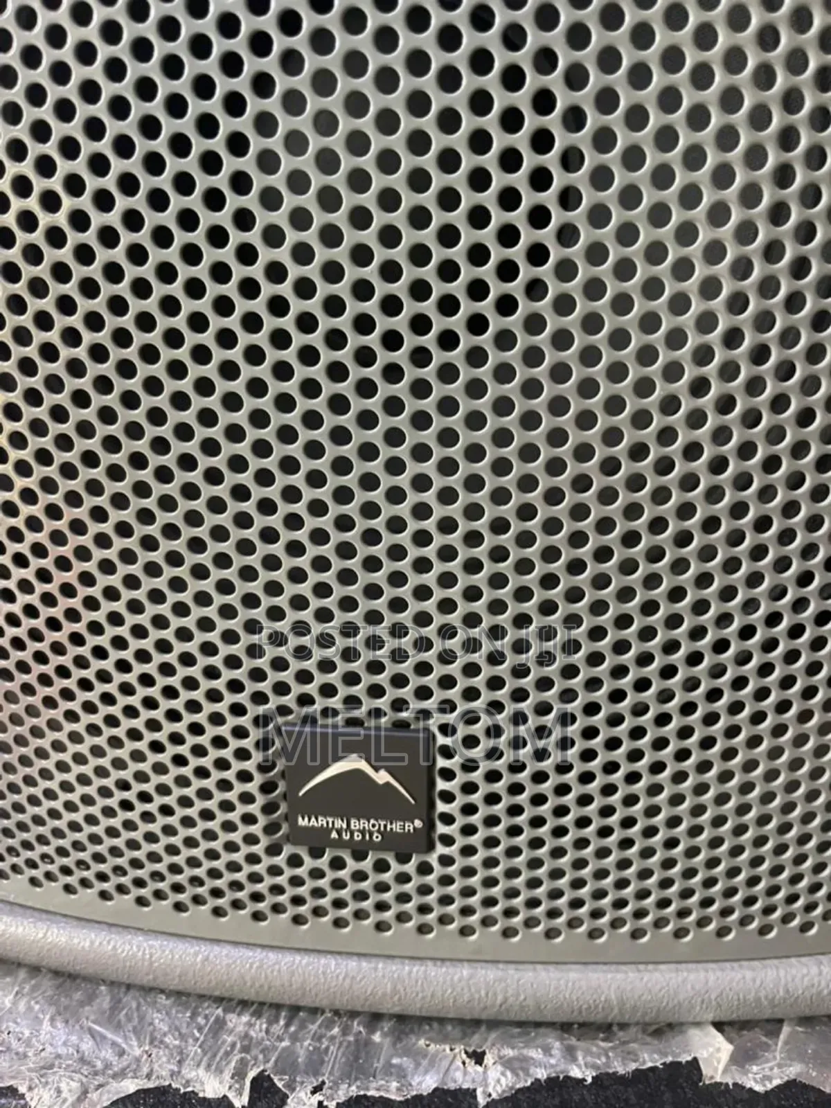 Martin Audio 15inches Short Range Speaker