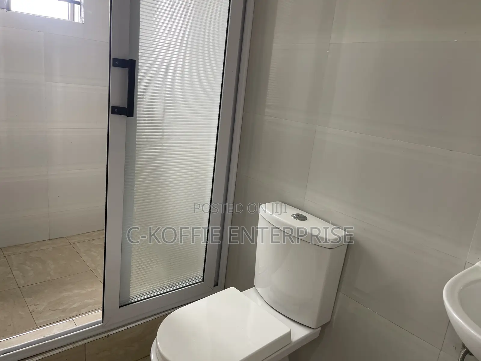 4bdrm Duplex in Acp, Kwabenya for rent