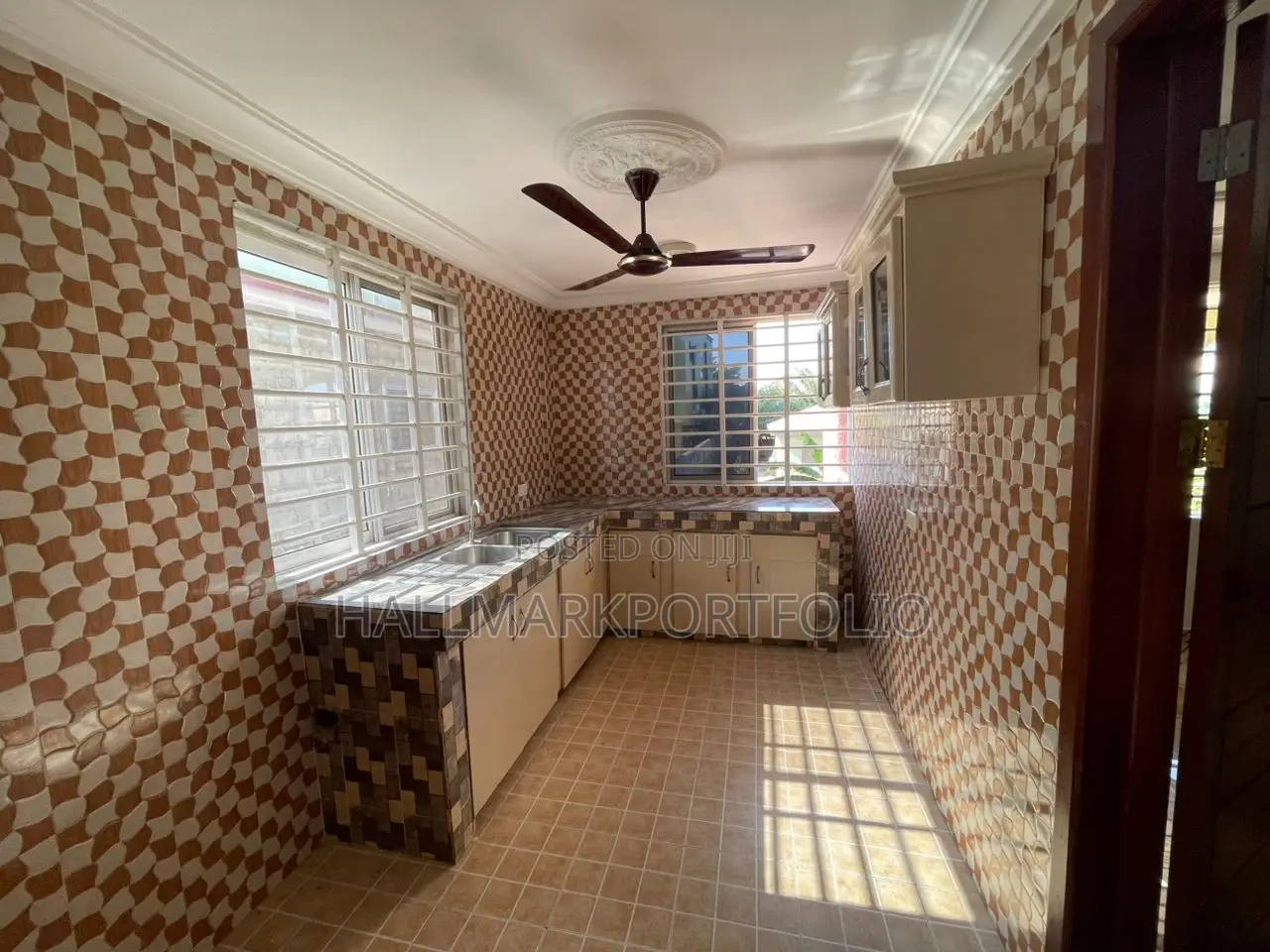 2bdrm Apartment in Adjiriganor for rent