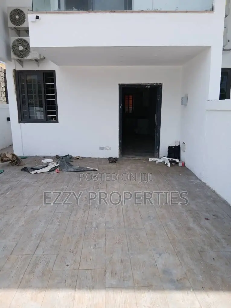 2bdrm Townhouse/Terrace in Maijaw School, Ga East Municipal for sale