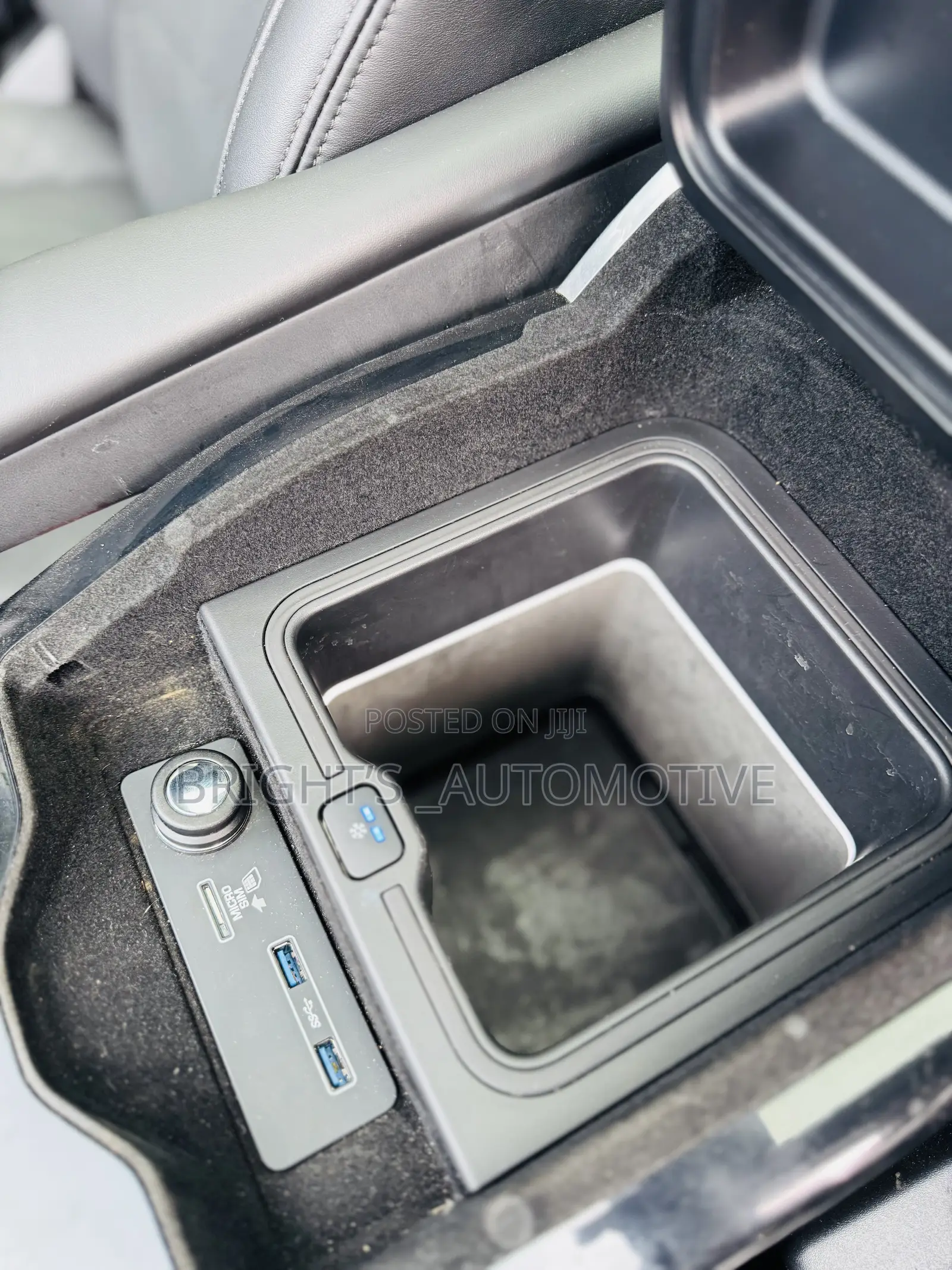 Land Rover Range Rover Vogue 2022 Black