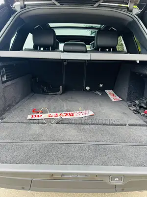 Land Rover Range Rover Vogue 2022 Black