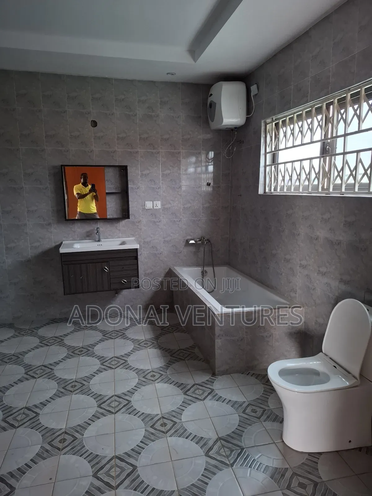 6bdrm House in Santasi  Kokoben, Kumasi Metropolitan for rent