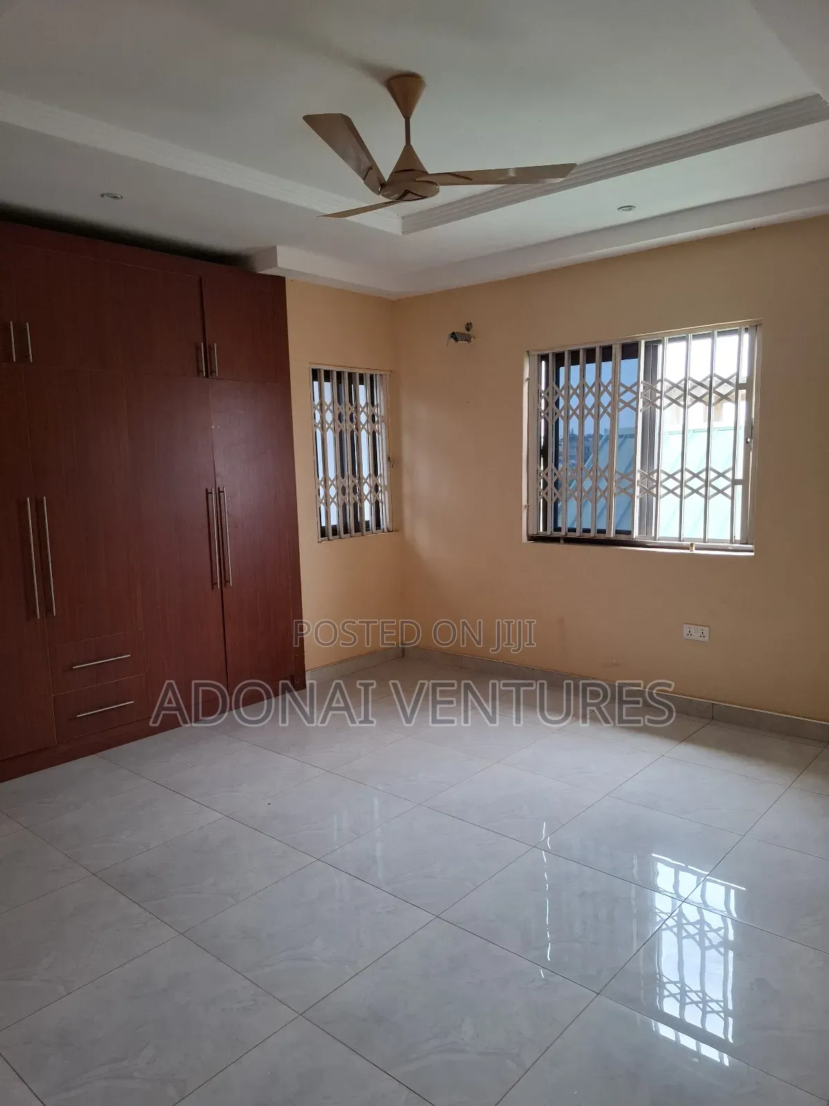 6bdrm House in Santasi  Kokoben, Kumasi Metropolitan for rent