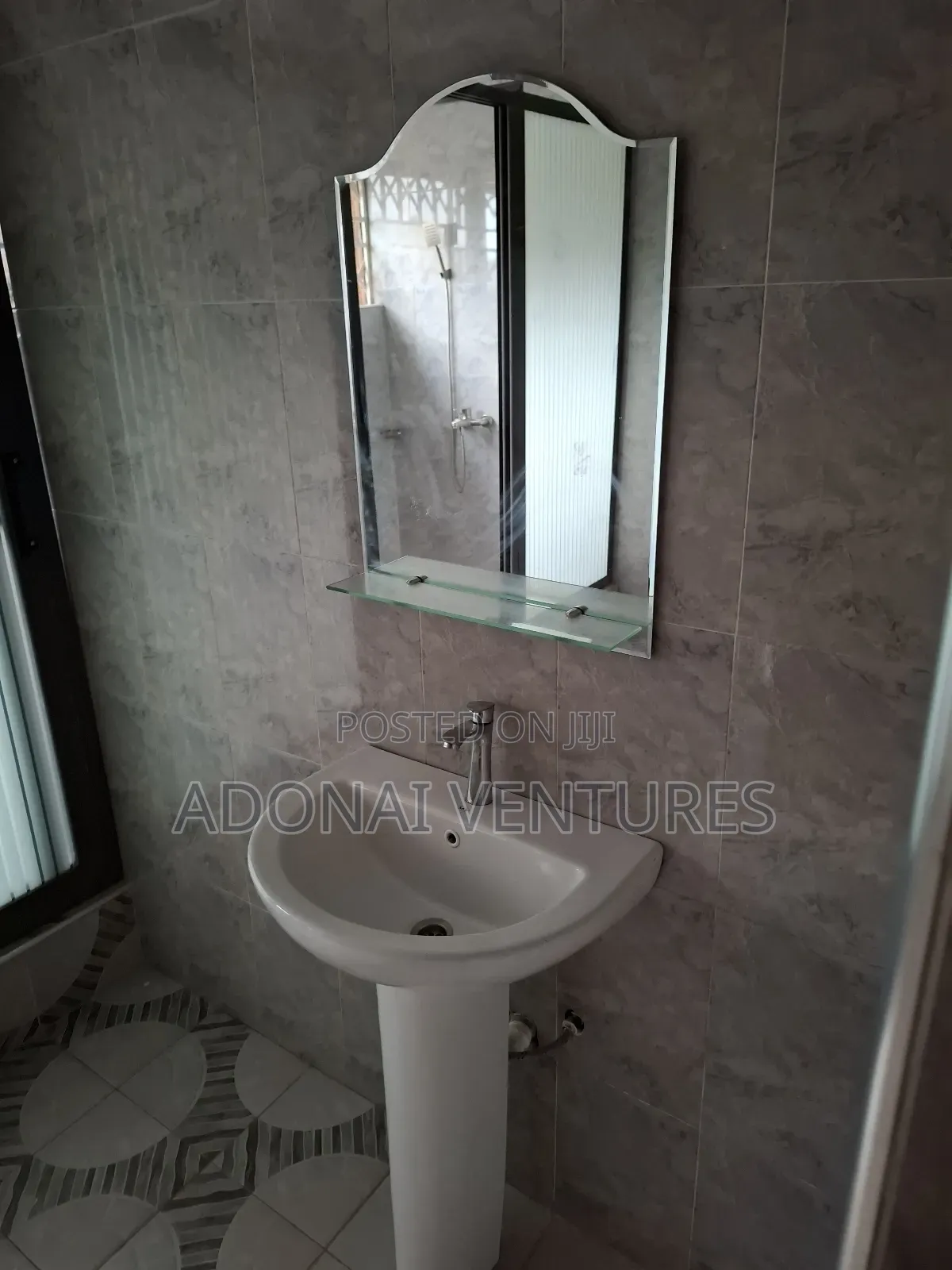 6bdrm House in Santasi  Kokoben, Kumasi Metropolitan for rent